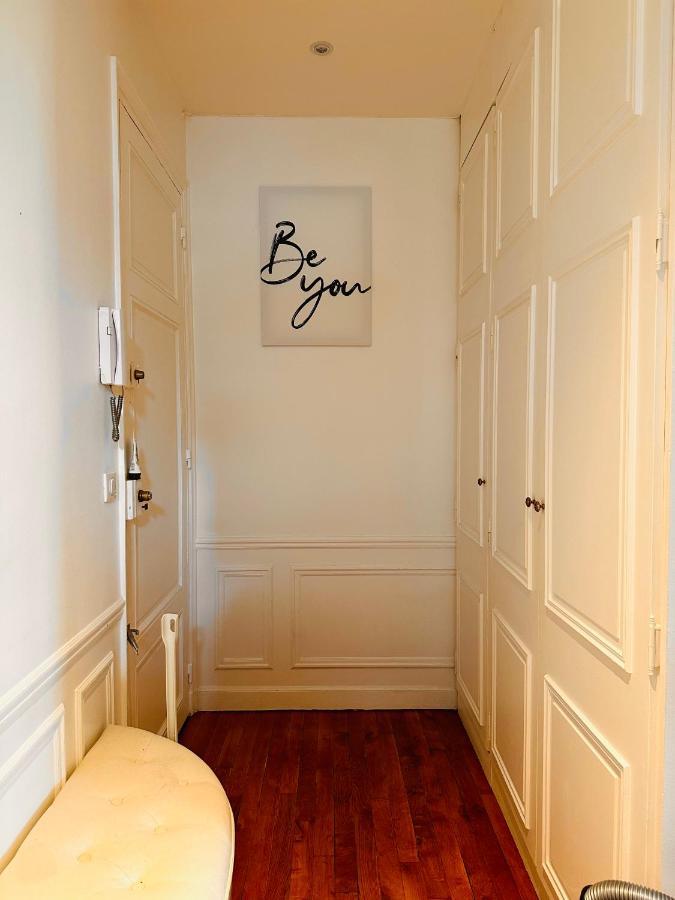 Cosy Appartement Avec Vue Tour Eiffel 巴黎 外观 照片
